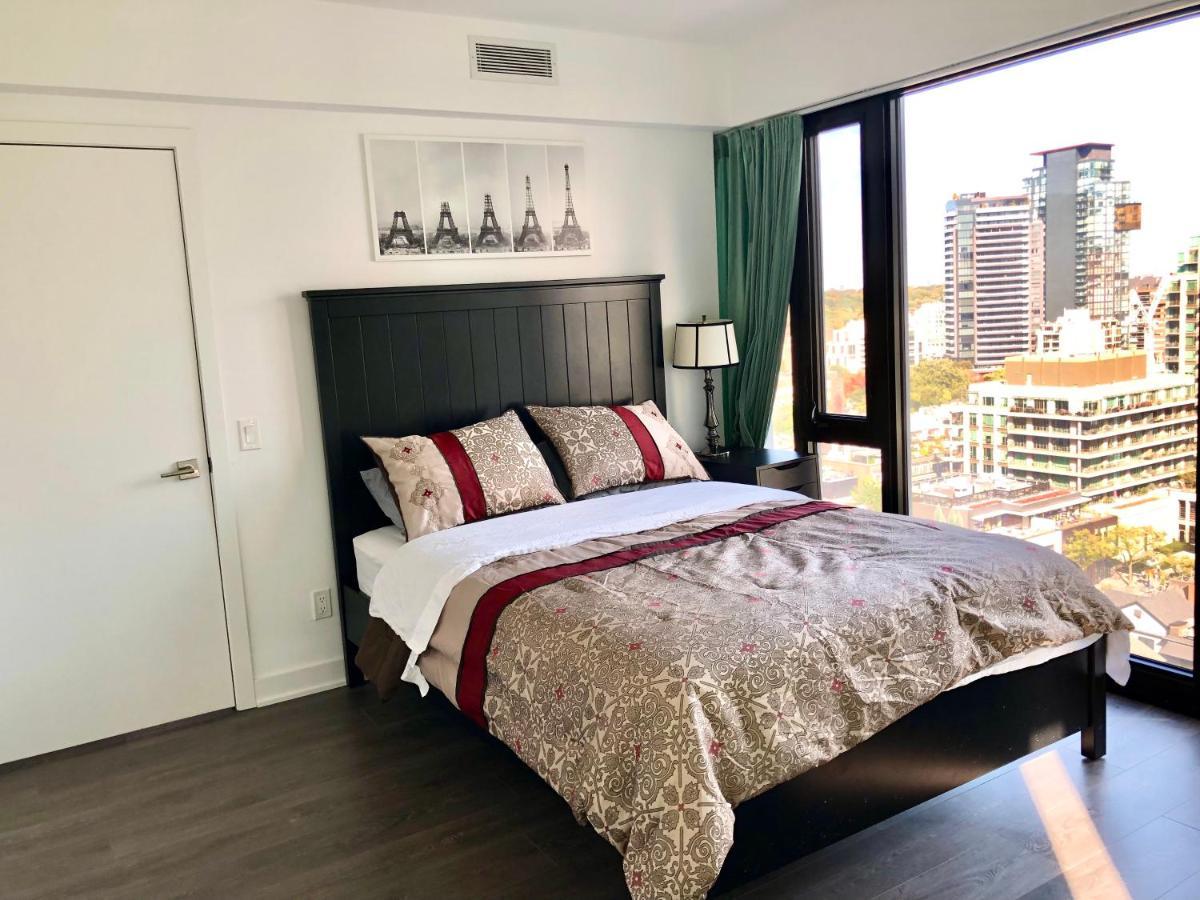 2 BR plus Den condo Toronto Exterior foto